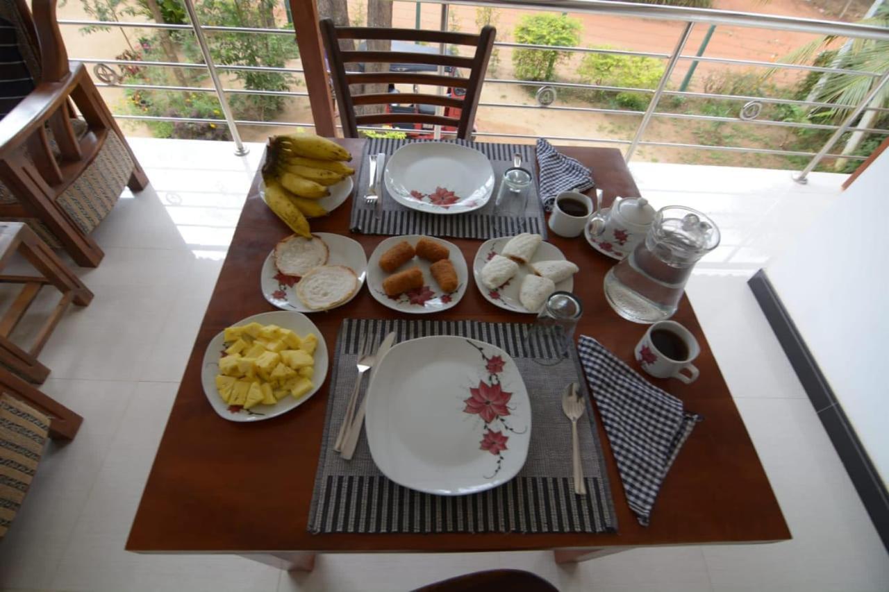 Habarana New Star Homestay エクステリア 写真