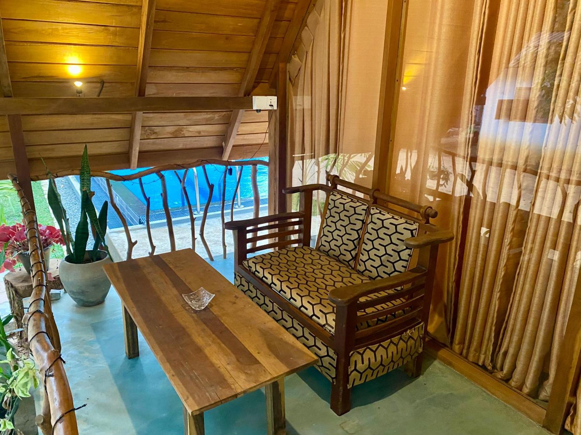 Habarana New Star Homestay エクステリア 写真