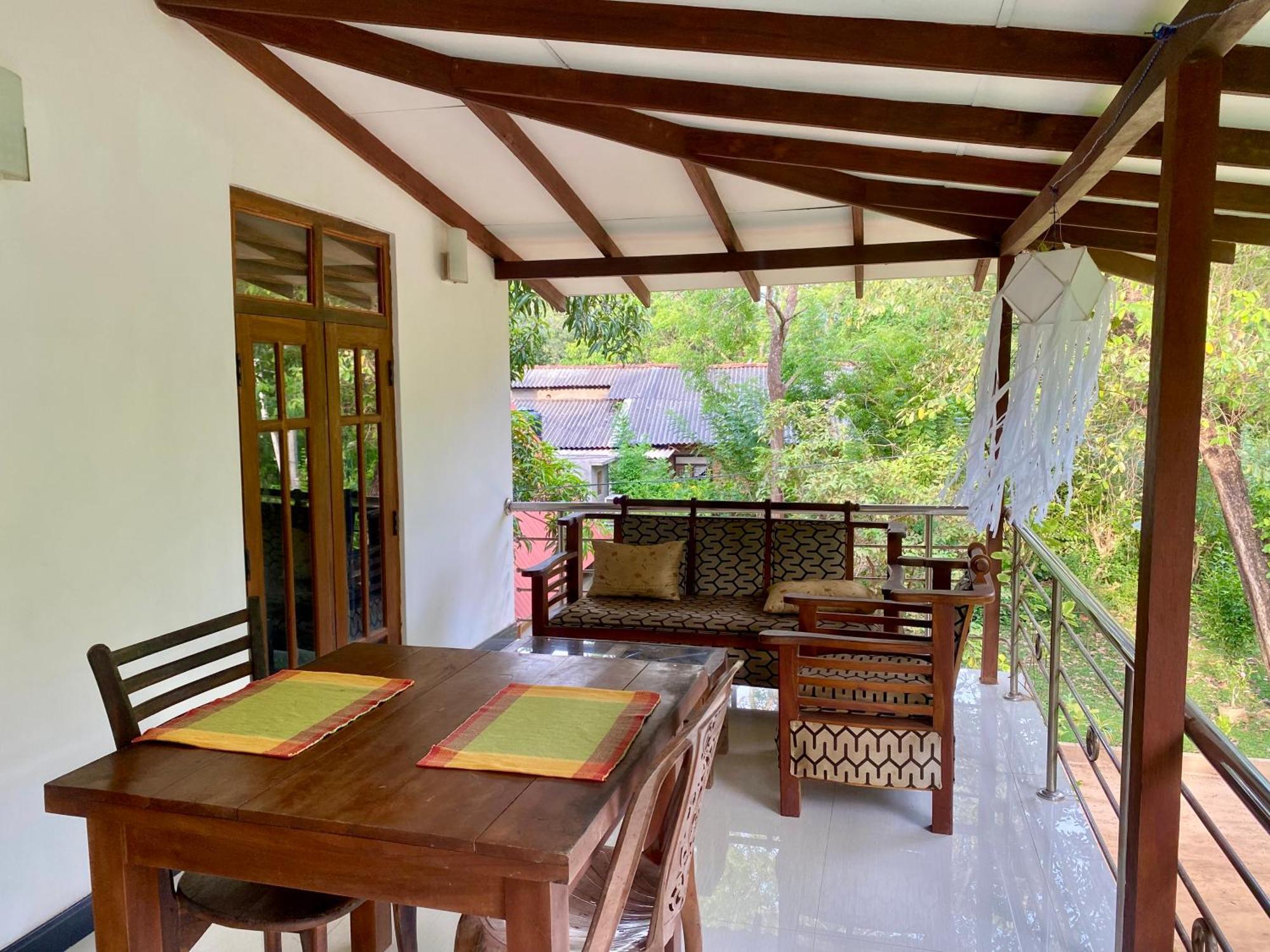 Habarana New Star Homestay エクステリア 写真