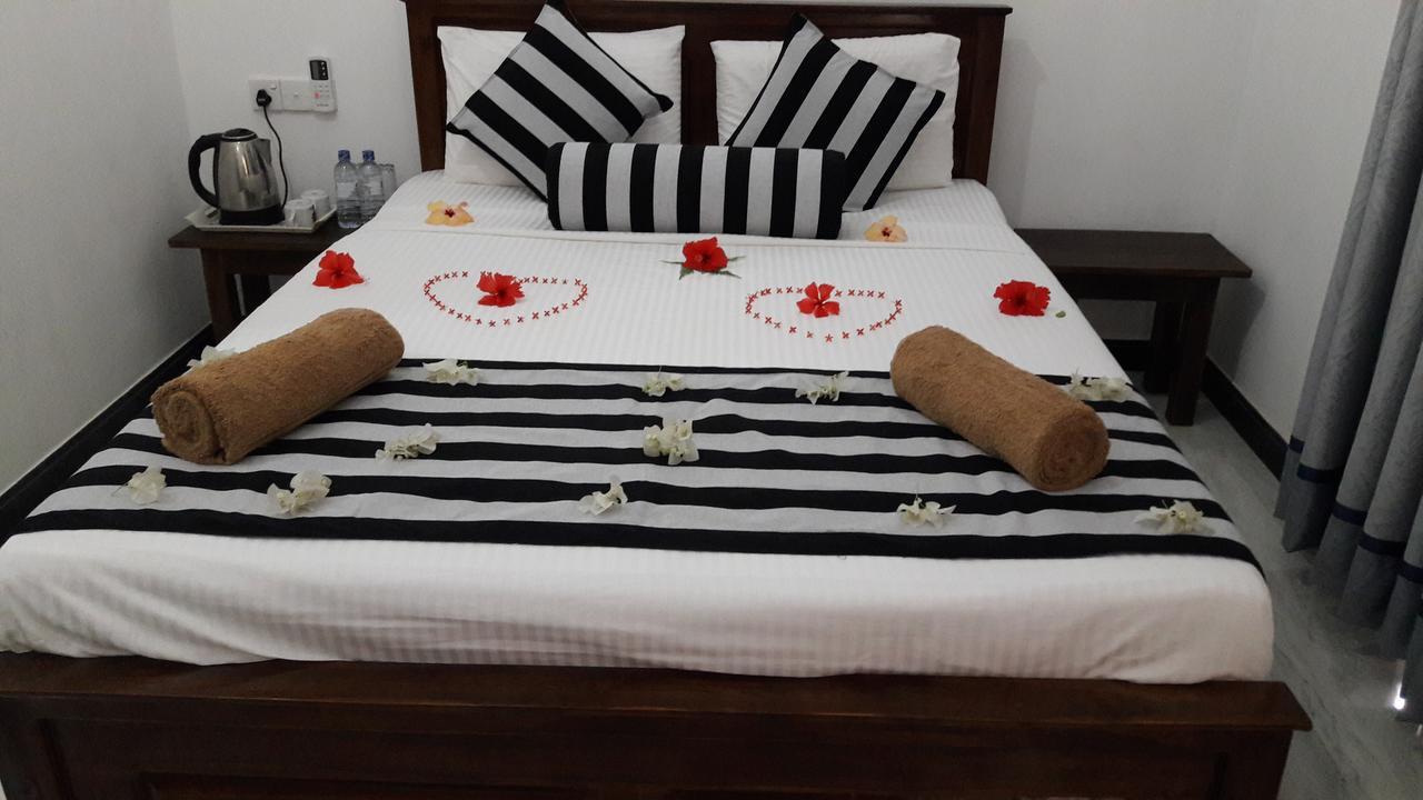 Habarana New Star Homestay エクステリア 写真