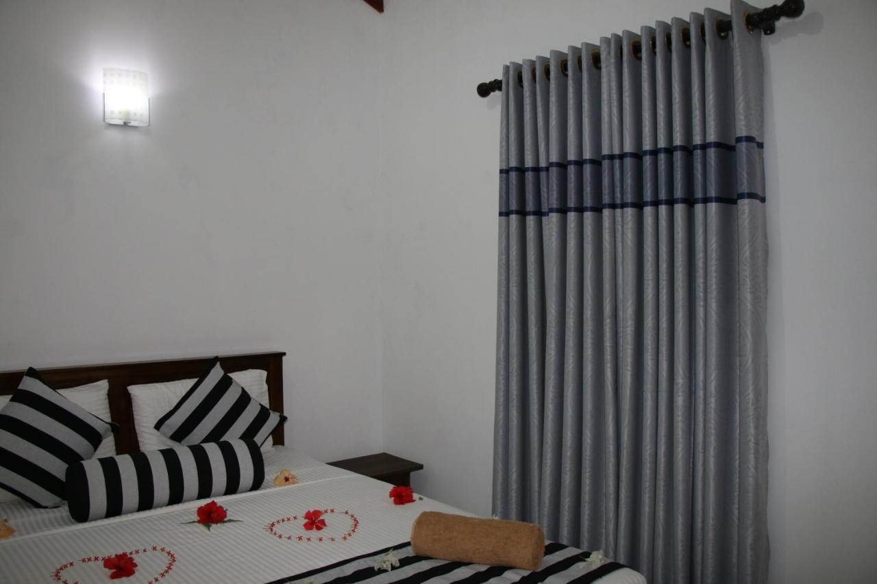 Habarana New Star Homestay エクステリア 写真